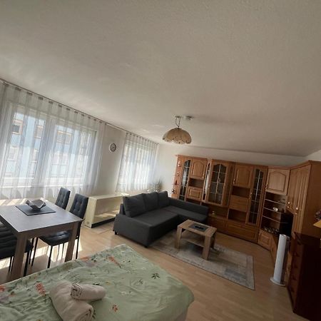 Schoene Ferienwohnung In Saarbrücken Exterior foto